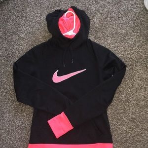 Nike therma fit sweatshirt